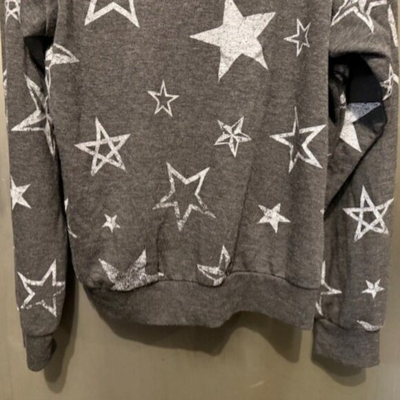 Grey & White Star Raglan Sweatshirt - NWOT - Picture 13 of 16